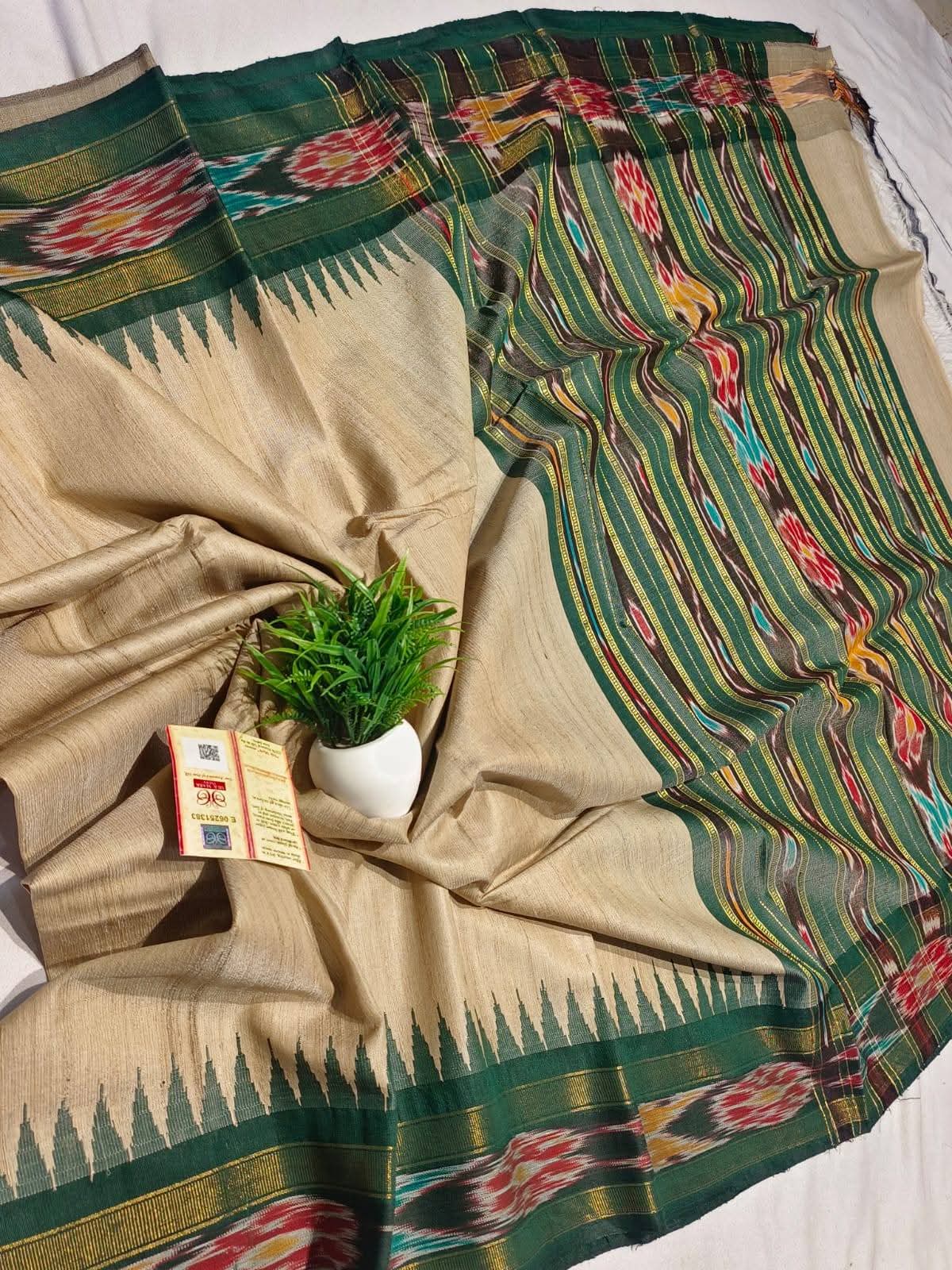 Dola Silk Pochampally Elegant Printed Saree