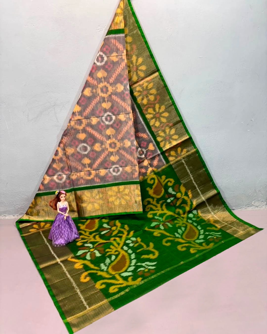 Pochampally Designer Printed & Dola Silk Fabric Saree