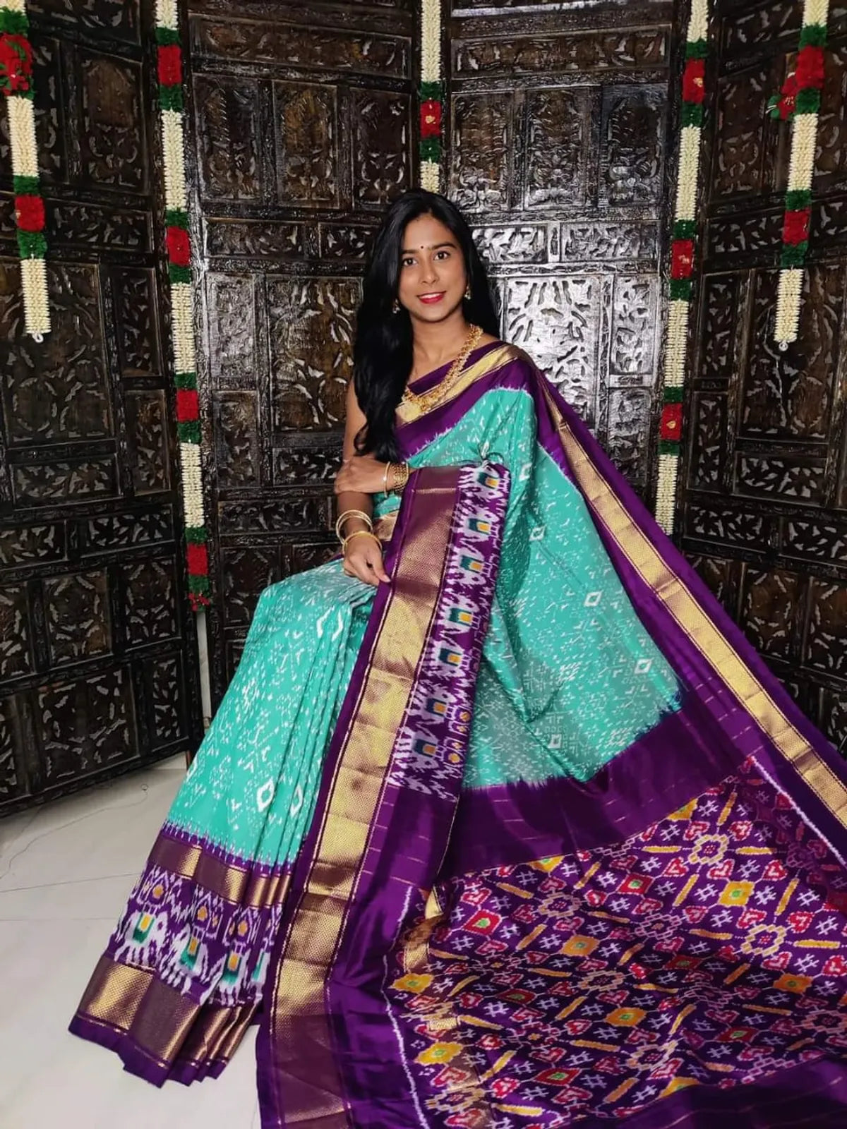 Pochampally Designer Printed & Dola Silk Saree Gold Zari
